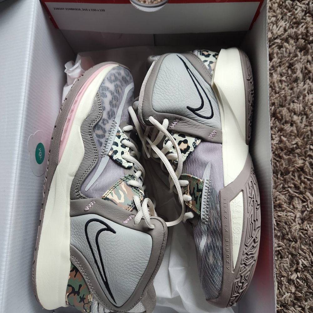 Nike Multicolor Athletic Shoes Kyrie Irving Infinity 8.5 W 10 M